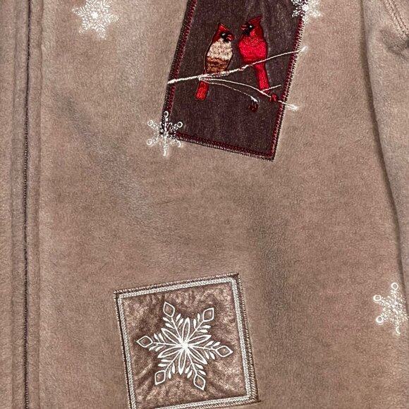 Croft & Barrow  XL Beige Cardinal Snowflake Embroidered Zip-Up Fleece Jacket - Picture 9 of 16